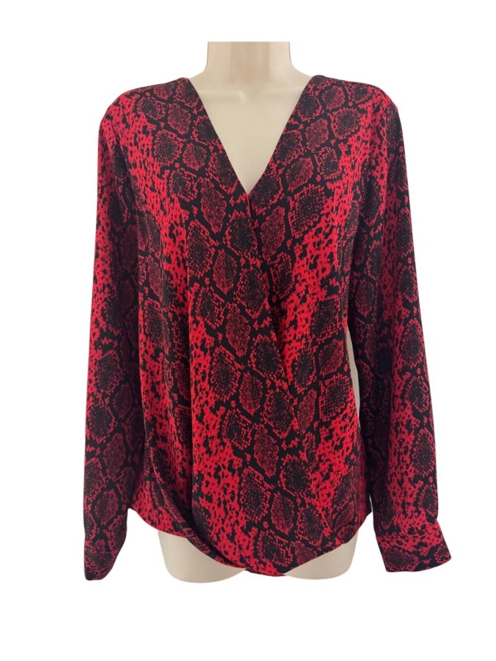 Vince Camuto Red Snakeskin Long Sleeve Chiffon Hi-Low Blouse Top Size L Shirt